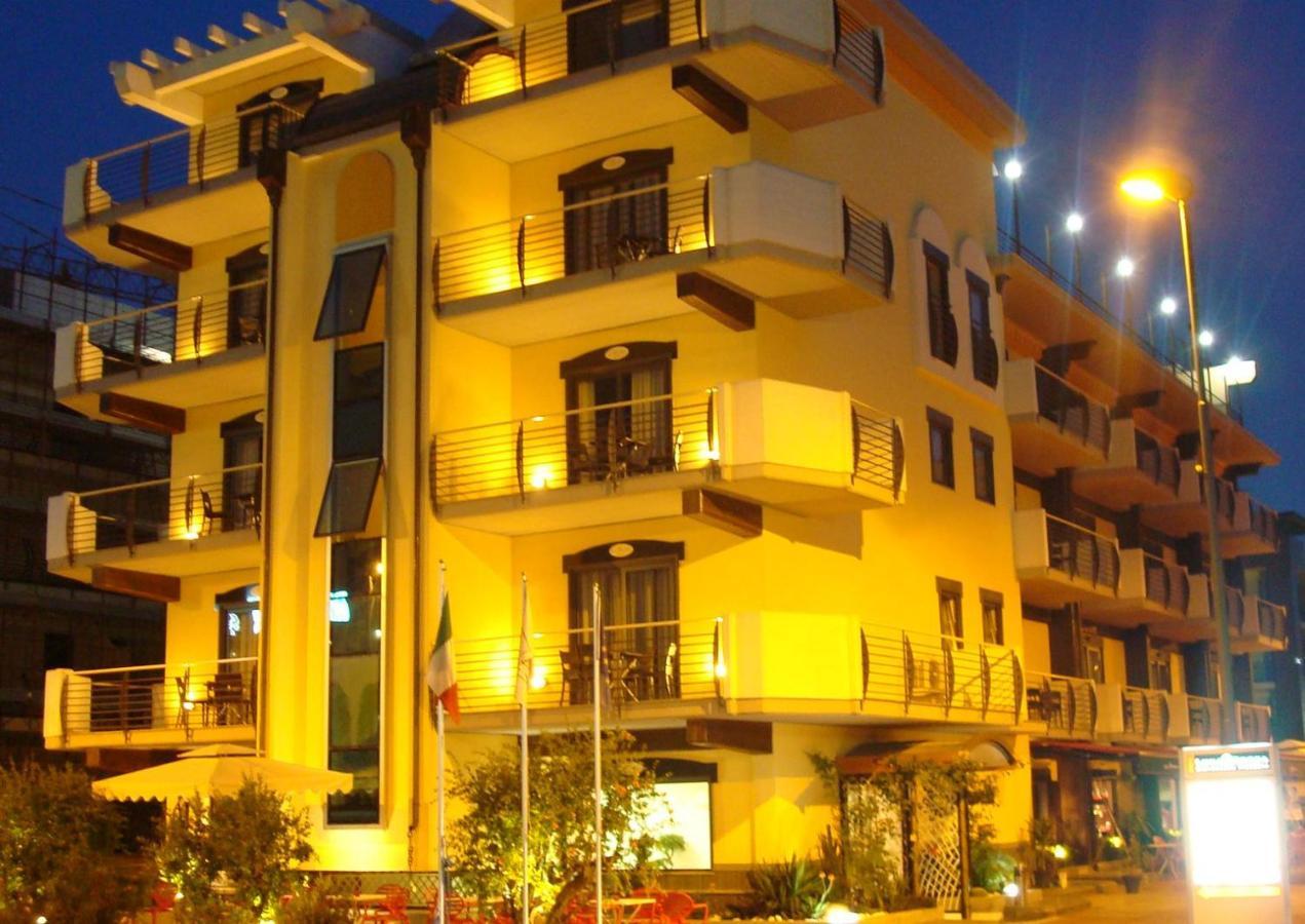 Rama Palace Hotel Casalnuovo Di Napoli Εξωτερικό φωτογραφία